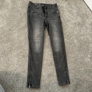 Express high wasted ankle jeans, grey washed denim with zipper detail, sz4
